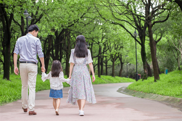 民政部：鼓勵(lì)將婚姻登記機(jī)關(guān)設(shè)在公園，目的是什么？